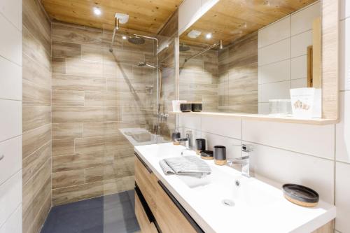Lamartine tesisinde bir banyo