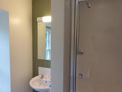 Ванная комната в Nant - Llandaf