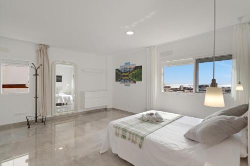 Modern Loft Las Palmas views 2