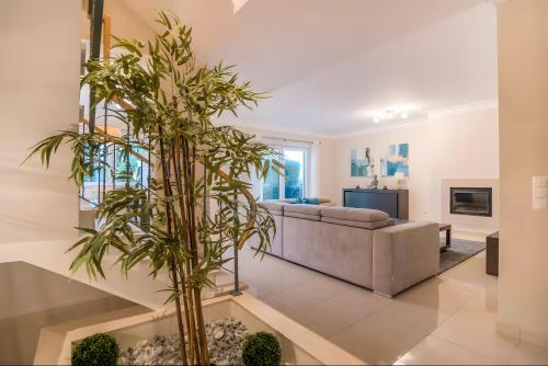 Family 3br Townhouse w pool Terrace