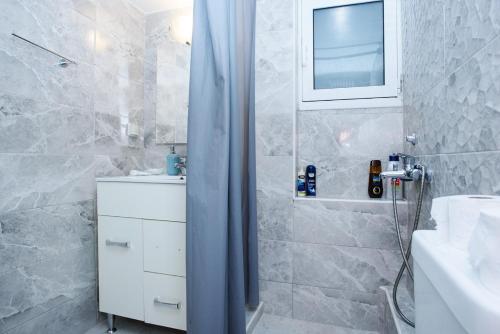 D'Lara, Athens Ampelokipi Appt