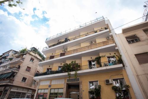 D'Lara, Athens Ampelokipi Appt