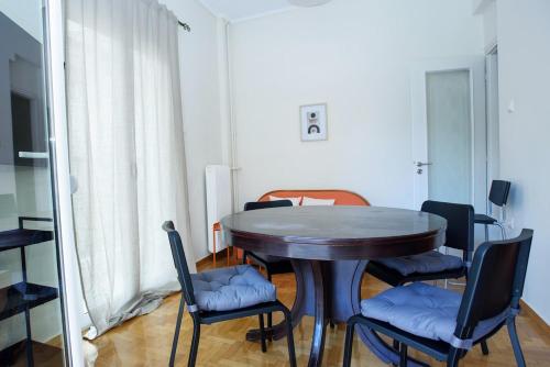 D'Lara, Athens Ampelokipi Appt