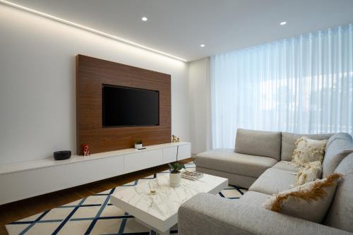 Lake 24 Luxury Apartment - By HD