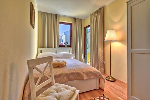 Oscar apartments with shared pool
