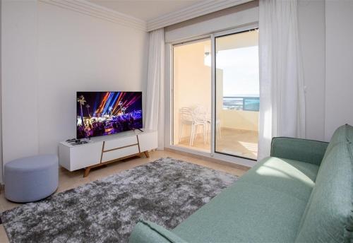 Fabulous first line beach apartment