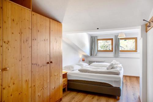 Haus Excelsior Top 40