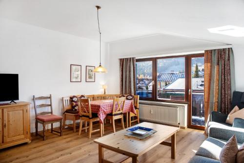 Haus Excelsior Top 40