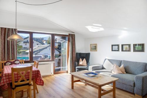 Haus Excelsior Top 40