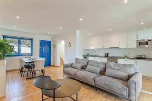 Oasis 138