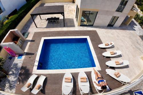 Villa Corcovada Vitória with private pool