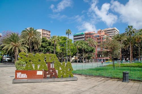 Silent Beach Las Canteras