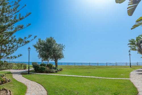 Beach apartment Marbella photo 25