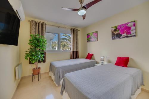 Beach apartment Marbella photo 3