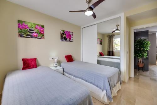 Beach apartment Marbella photo 9