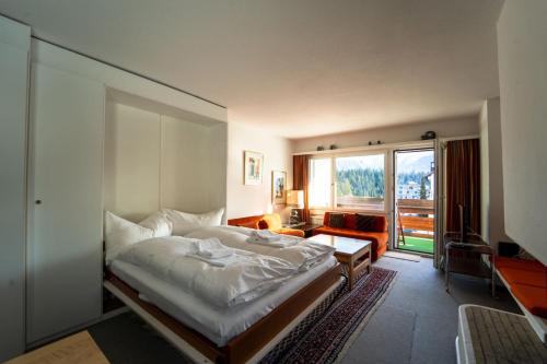 Retro Laax Apartment Liftside Stay