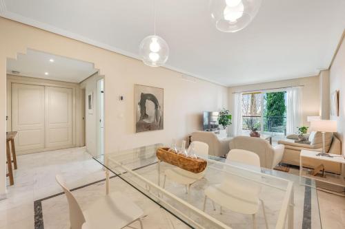 LXR Alma Marbella Terrace, 2 Bedrooms, Close to the Sea