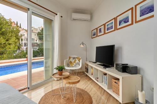 Apartment with private pool