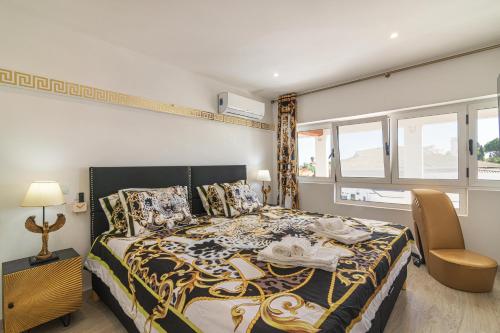 Flat with Pool T2 Duplex Montechoro