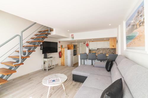 Flat with Pool T2 Duplex Montechoro
