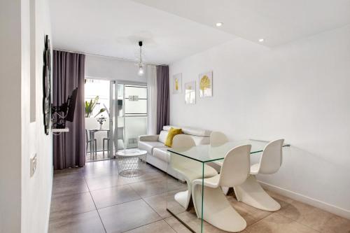 Bristol Lagoon Retreat