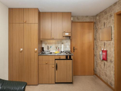 Apartment Chalet Beausite by Interhome
