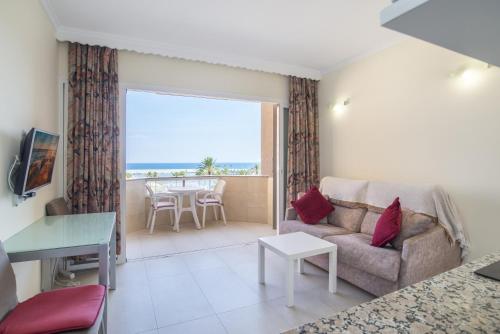 Marina view modern apartment