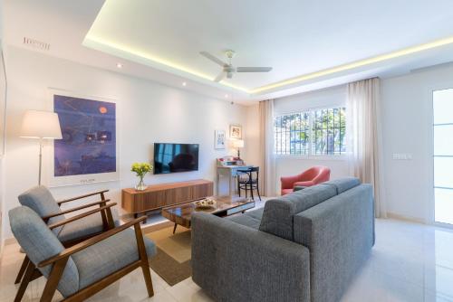 La Rosa Home