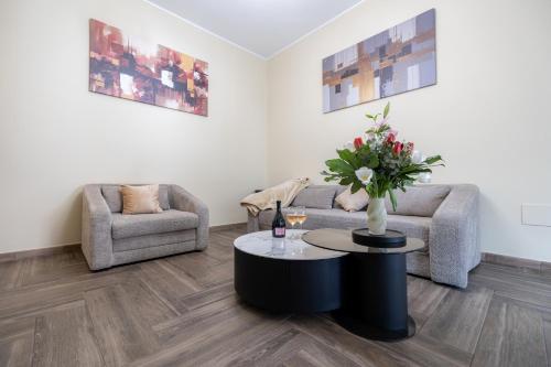 Spacious Three Bedroom Design Apartment near Circo Massimo Rome