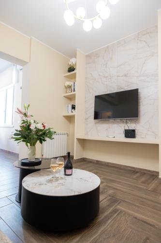 Spacious Three Bedroom Design Apartment near Circo Massimo Rome