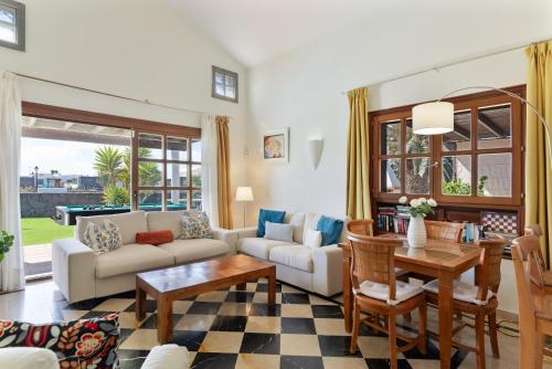Villa Ambar Cherry