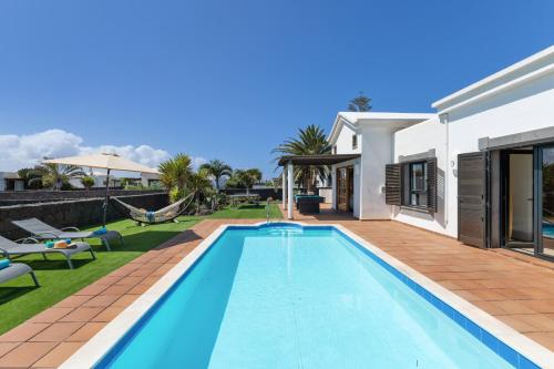 Villa Ambar Cherry
