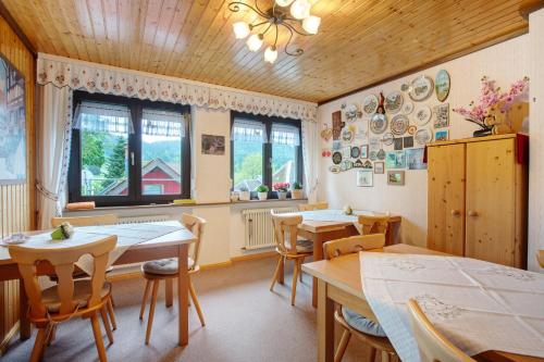 Gallery image of Haus Edelweiß Zimmer in Todtnau