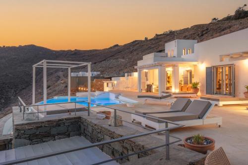 Blueros Luxury Villa