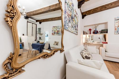 Quiet Independent at the Duomo