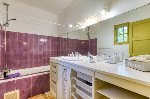 Bilik mandi di Réattu