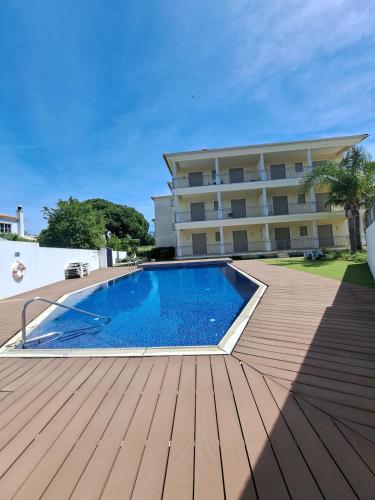 2 Bedroom Penthouse Olhos de Água Albufeira