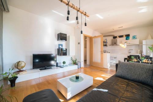 Atelier Residence Terrace & free Garage Parking