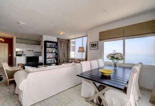 Penthouse Boulevard 401