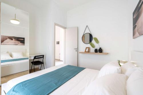 Evan Suites Rhodes