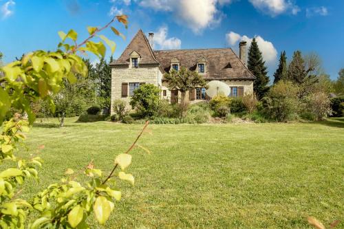 Gite 8 personnes proche Sarlat