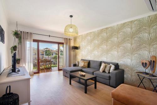 Cosy Apartment With Pool 2
