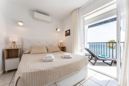Sea Front Beach house Micaela G