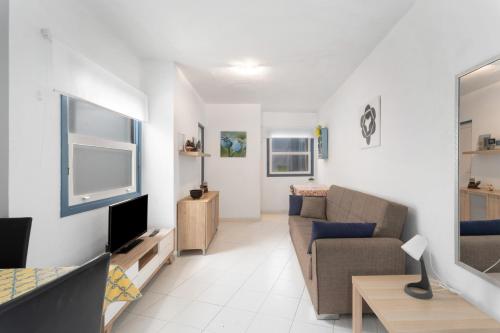 2-bedroom Exclusive Los Cristianos