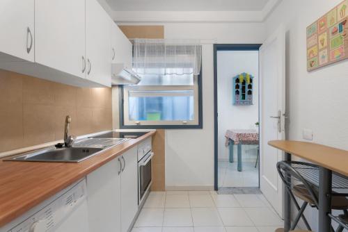 2-bedroom Exclusive Los Cristianos