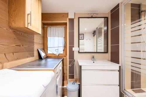 Una cama o camas en una habitación de La source