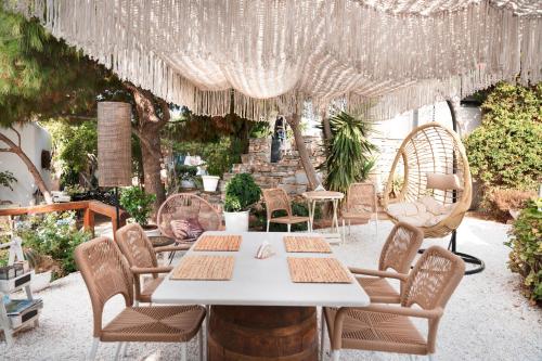 Sunrock Suites - Villa Pansy