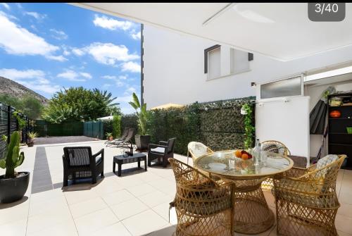Apto Vistahermosa 3 Bed and Pool