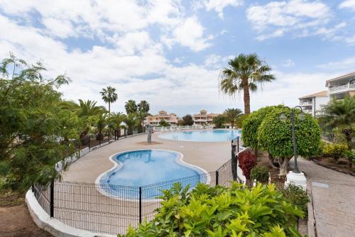 Apto Vistahermosa 3 Bed and Pool