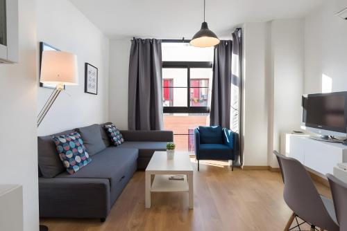 Quiet, bright and central apartment